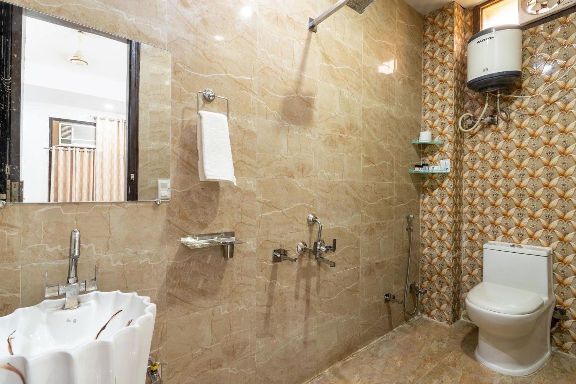 Ferienwohnung Homlee-Vintage 2Bhk-Ndls-Lift-Bharat Mandapam Neu-Delhi Exterior foto